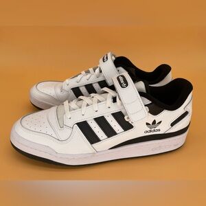 Size 11.5 Adidas Forum Low Men Casual Shoes FY7757 Black / White
